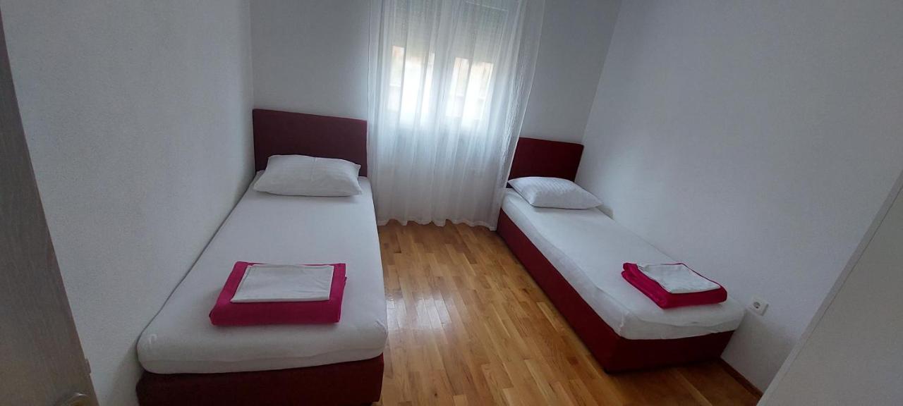 Lucija Appartement Kaštela Buitenkant foto